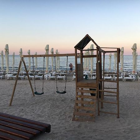 Ely Residence Mamaia Bagian luar foto
